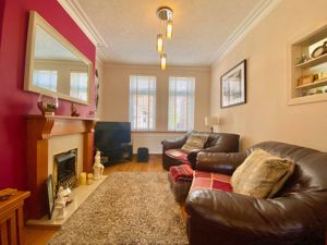 Lounge- click for photo gallery